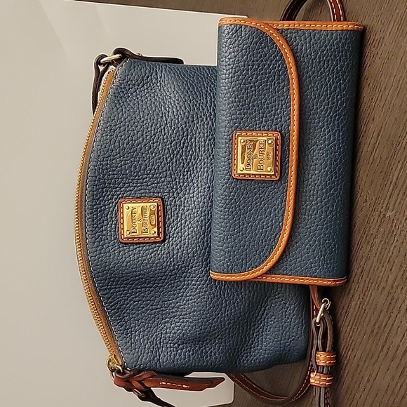 Dooney & Bourke Bags Dooney And Bourke Pebble Grain Suki Crossbody And Checkbook Wallet Set